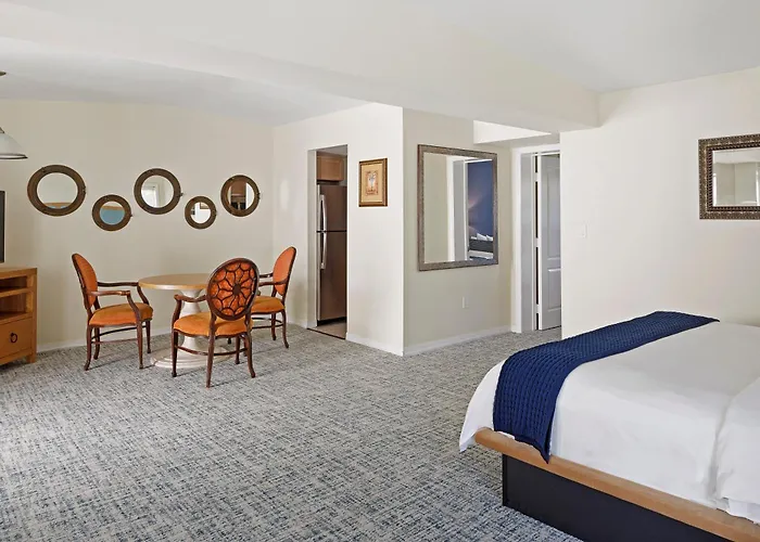 Reefhouse Resort And Marina