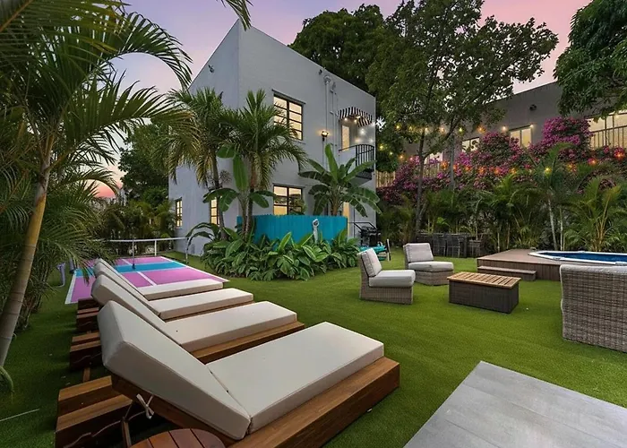 Villa Mi Amor Walkable Pool & Games